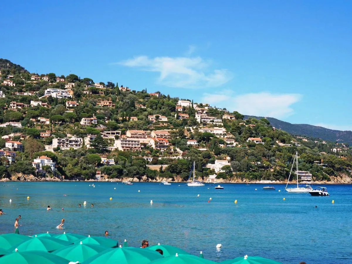 Apartment Les Jardins d'Anglade Le Lavandou France